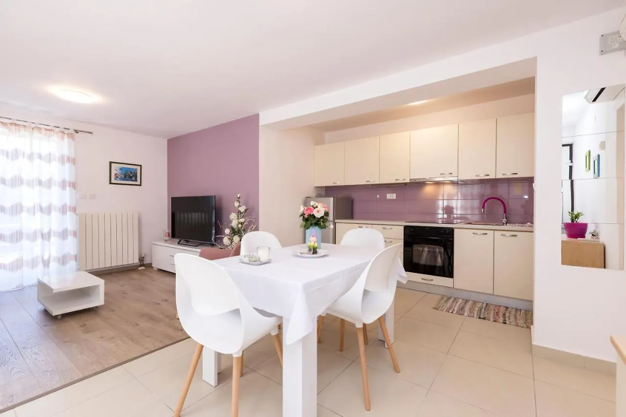 3M-Polic Apartment Mali Losinj 0*,  Croatia