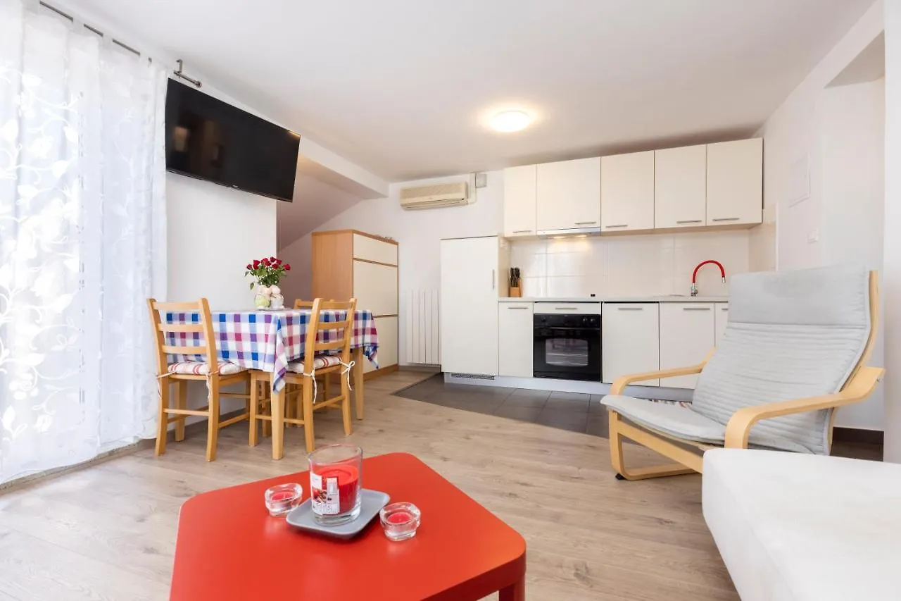 3M-Polic Apartment Mali Losinj 0*,
